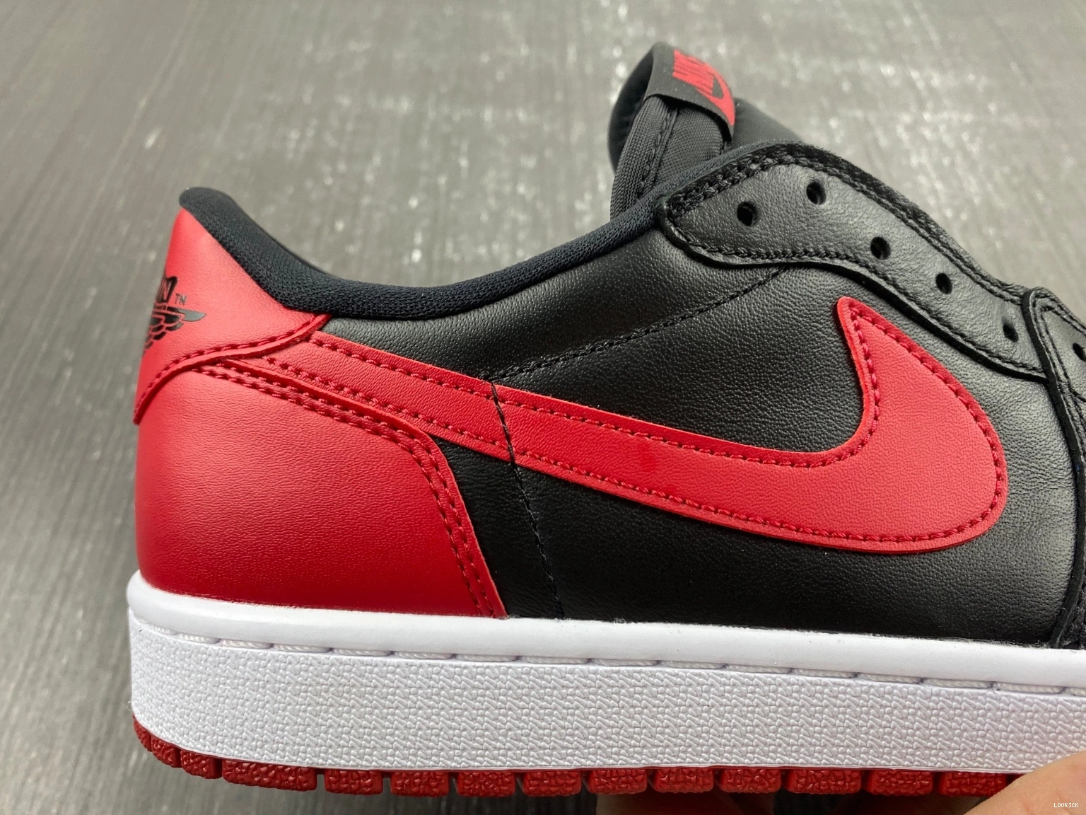 Cheap (2015) 1 Retro Low 705329-001 - Bred Jordan 0523